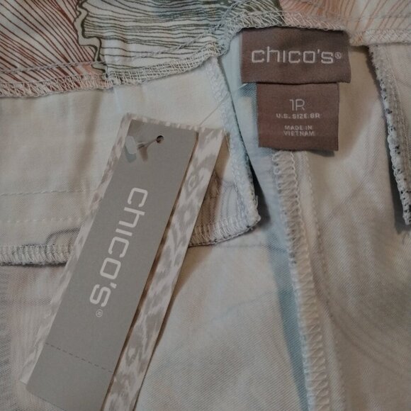Chico's Women's So Slimming Brigitte Flowing Petal-Print Ankle Pants Size 8R - Picture 7 of 9